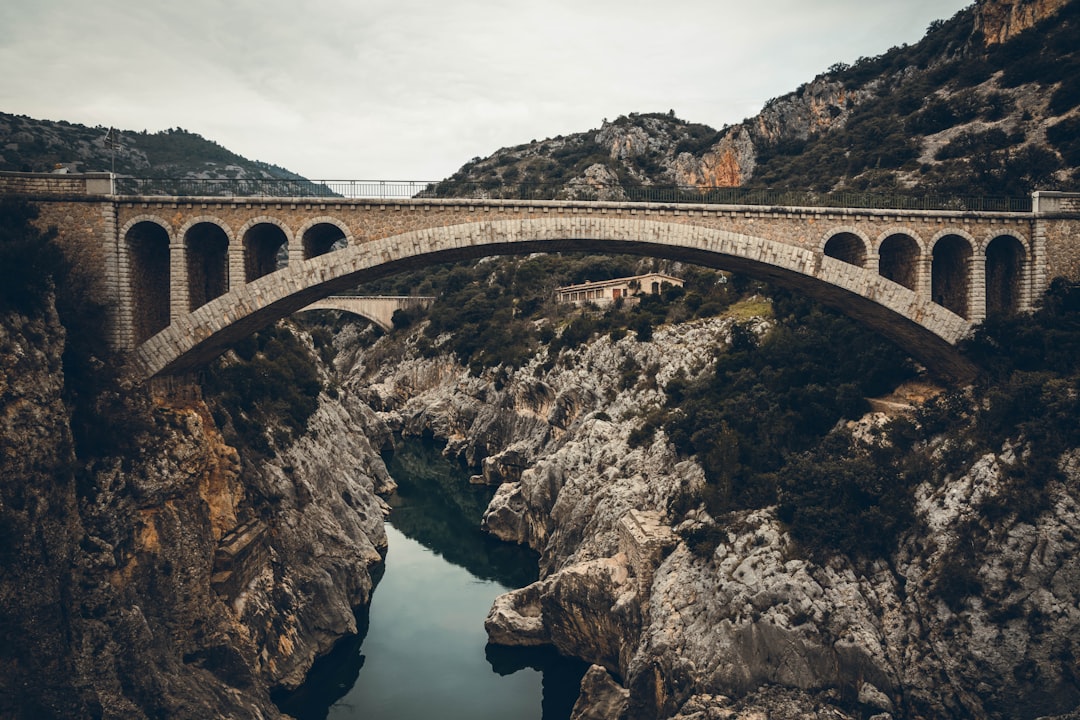 Photo by Adrien CÉSARD business case en ventas B2B